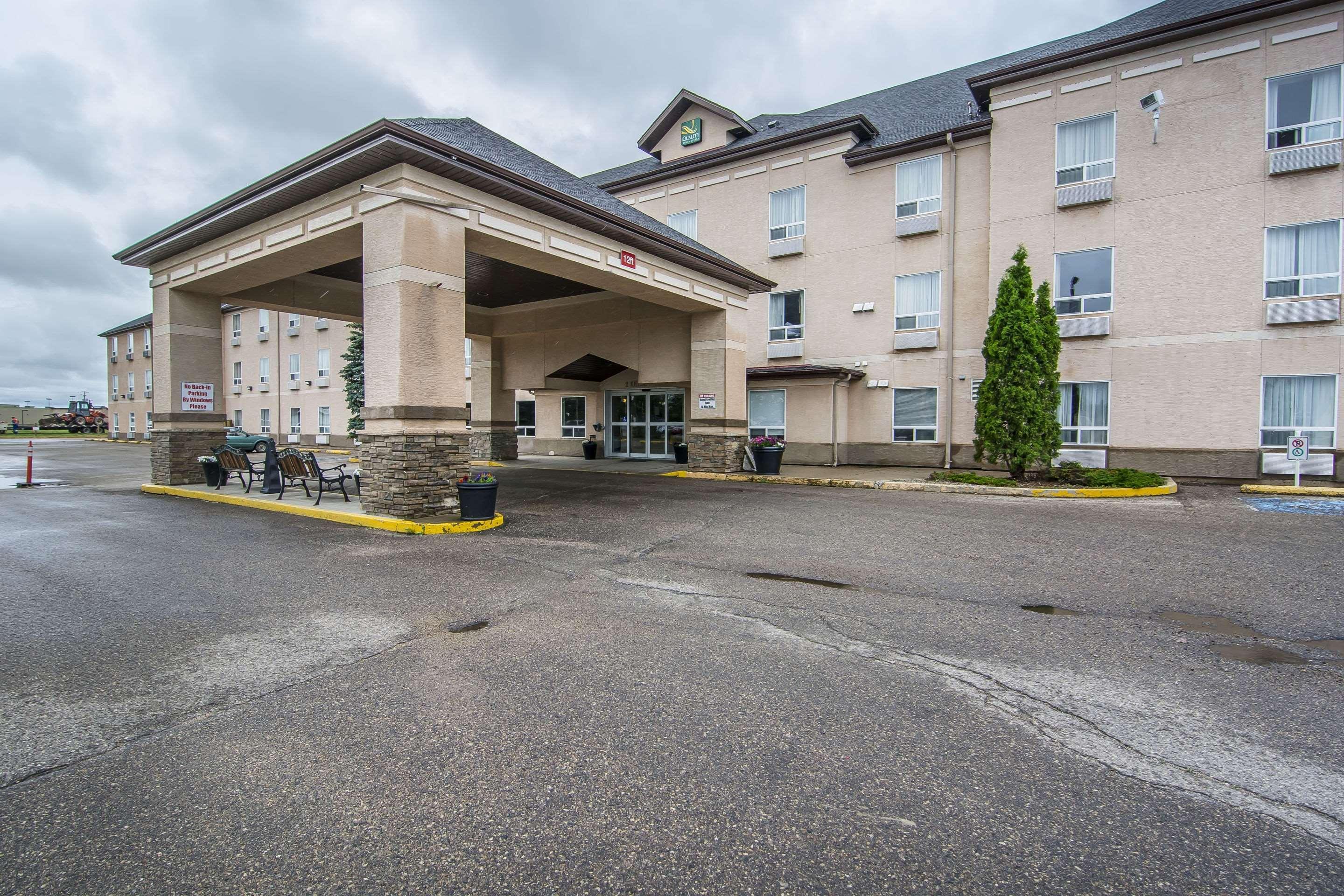 Quality Inn & Suites Йорктон Экстерьер фото