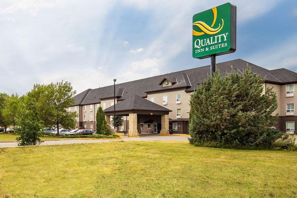 Quality Inn & Suites Йорктон Экстерьер фото